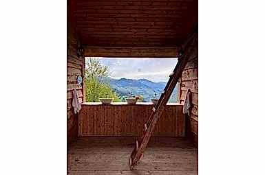 Ahşap Merdiven Hangi Malzeme İle Boyanır ? 01-0004